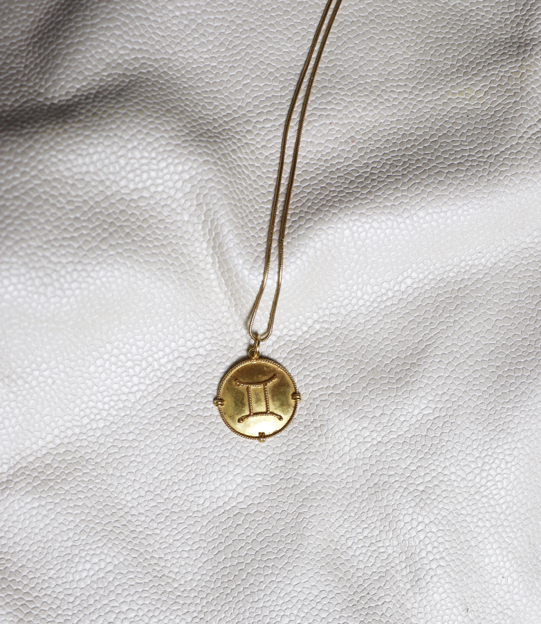 MÉDAILLE PERSONNALISÉE - SIGNE ASTROLOGIQUE