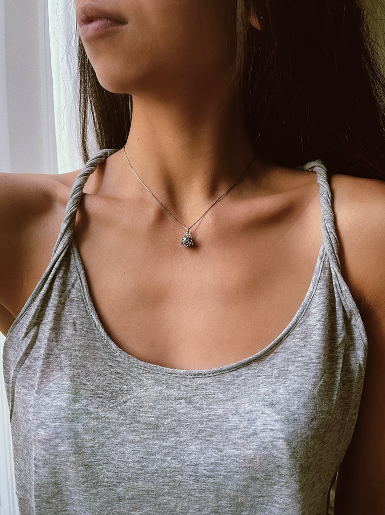 Pendentif MAMIE JANINE - Filigrane - Argent bruni 925/1000 | MEA AYAYA